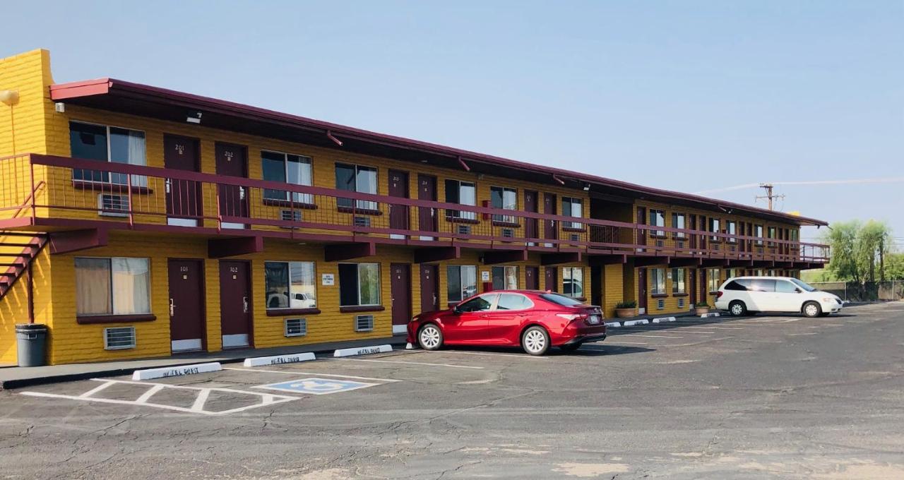 Hotel Silver Airport 2*